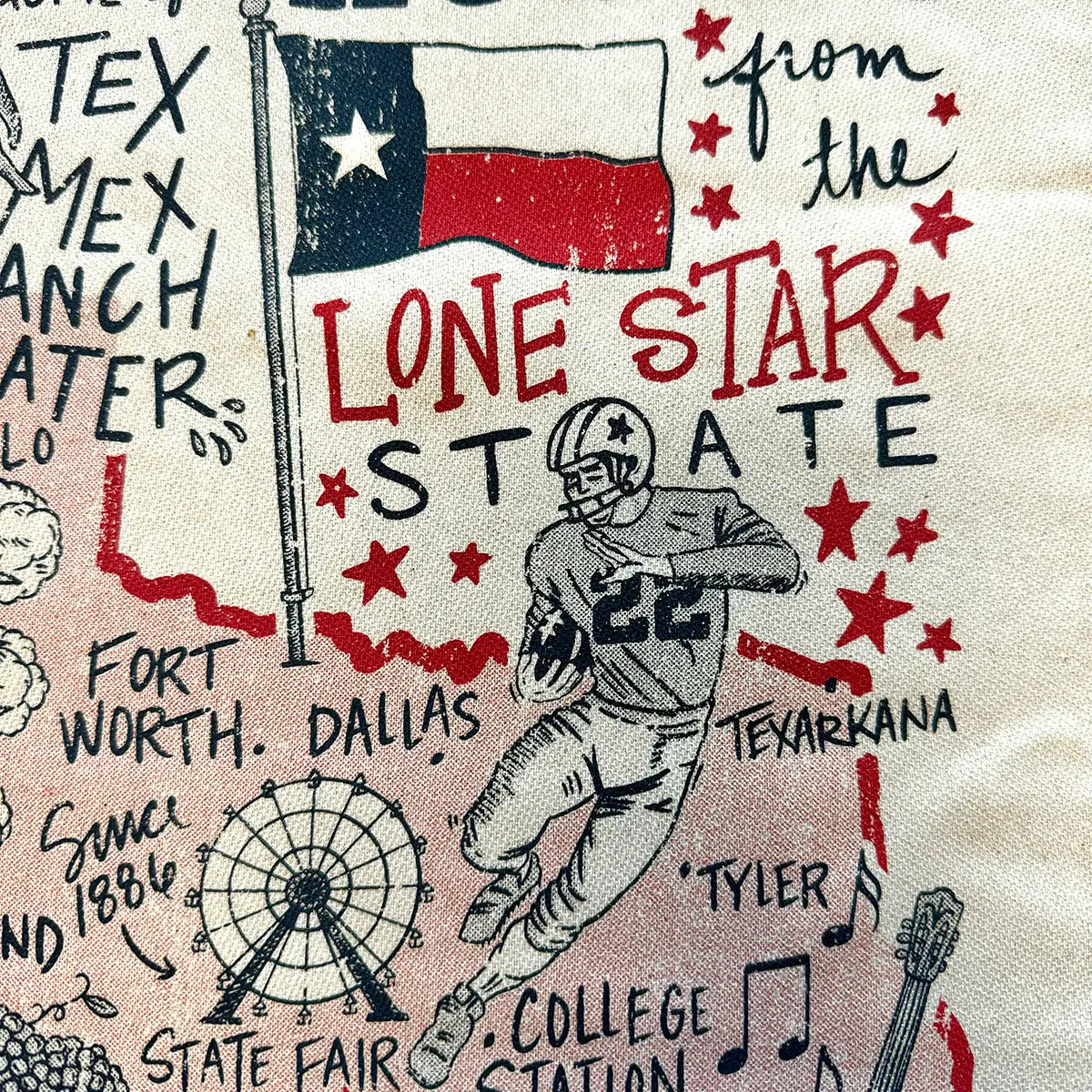 EVERYTHING IS BIGGER IN TEXAS KITCHEN TOWEL